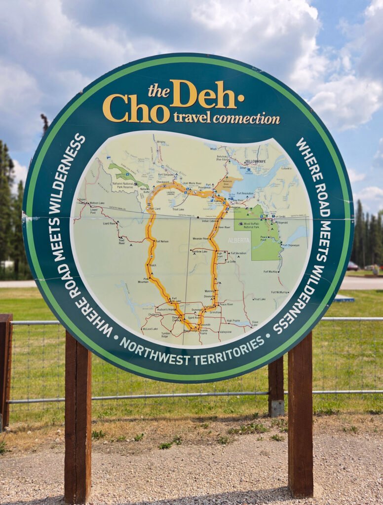 Deh-Cho Route