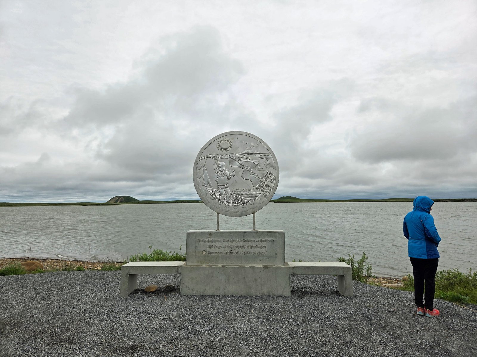 Commemorative coin at the Pingos