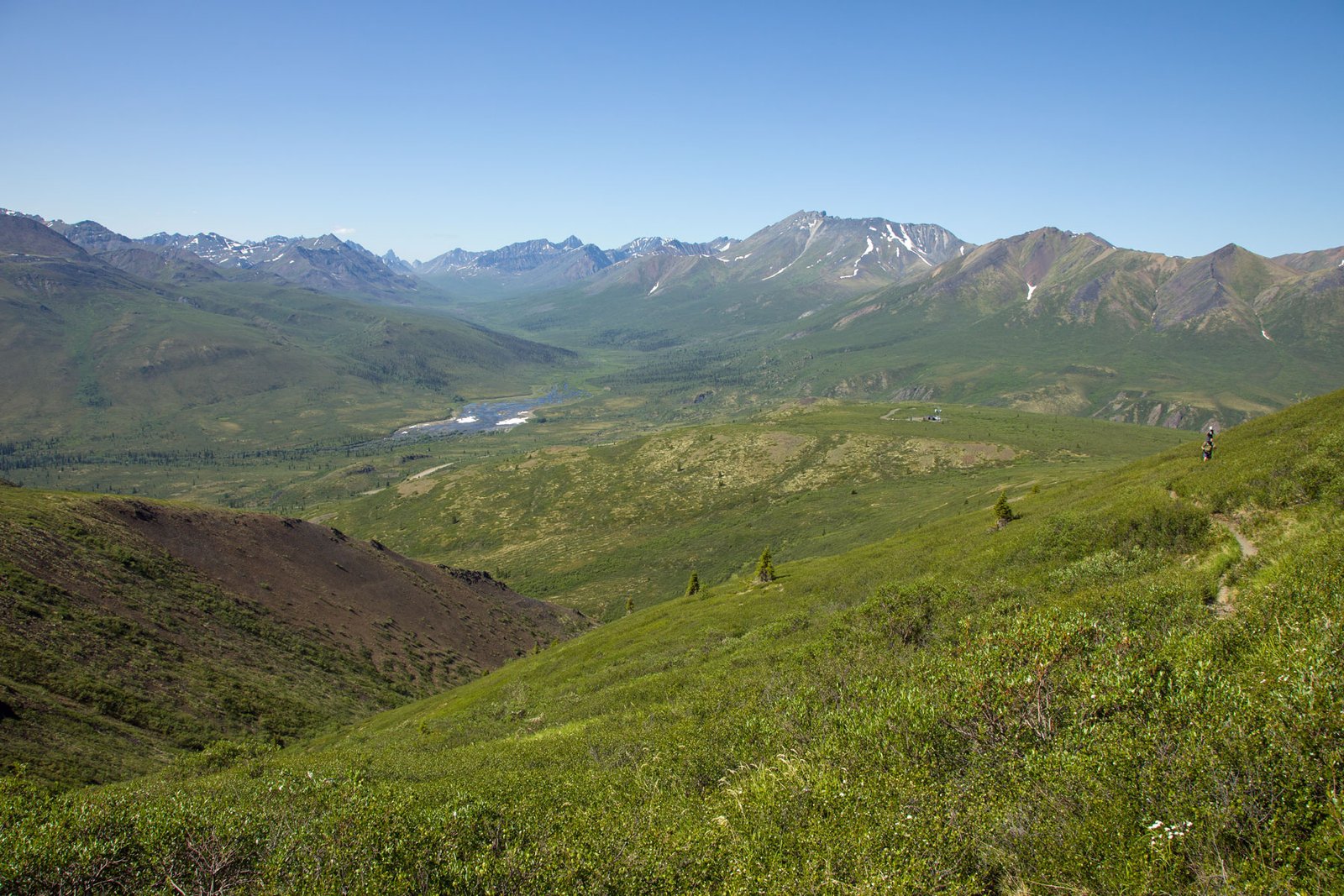 Hiking Goldensides Mountain